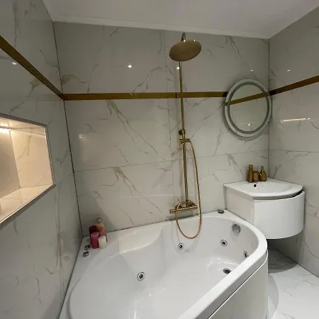 White House Apartament